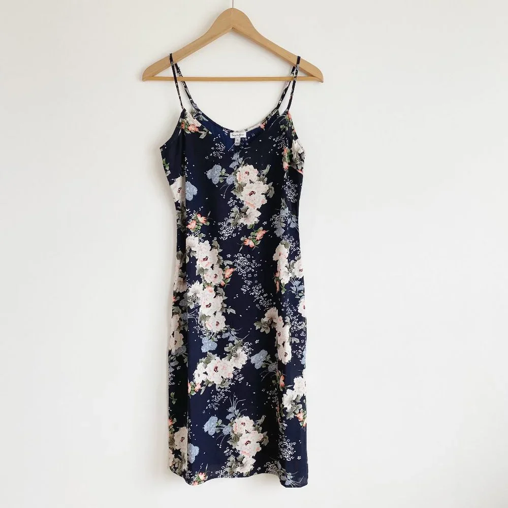 Love Fire, NWOT, Women's Floral Slip Dress, Adjustable Straps, Navy Blue, Size S - Picture 1 of 10